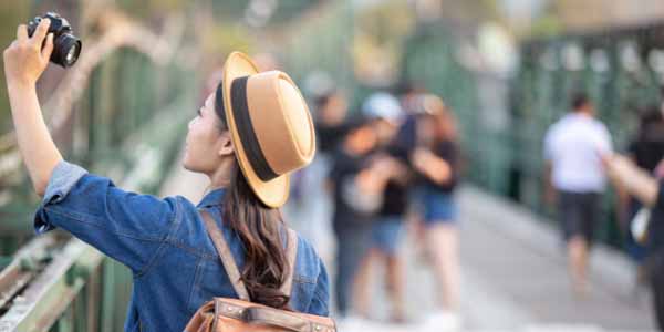 Why Booking Through a Travel Agency Saves You Time & Money